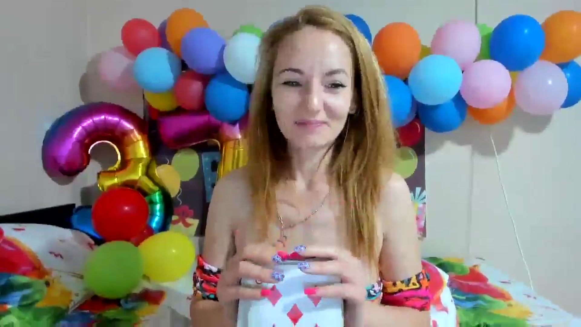 Gallery image thumbnail from elishasbday4u's myfreecams stream on, 05/30/2025, 03:59 image 8 of 20
