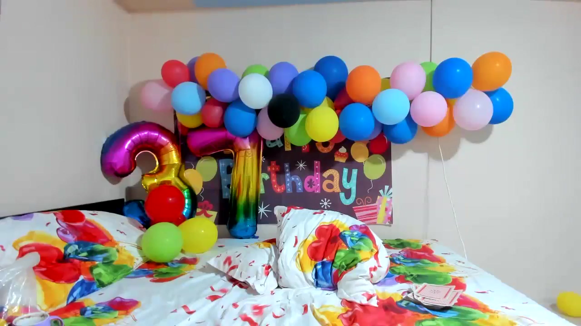 Gallery image thumbnail from elishasbday4u's myfreecams stream on, 05/30/2025, 03:59 image 6 of 20
