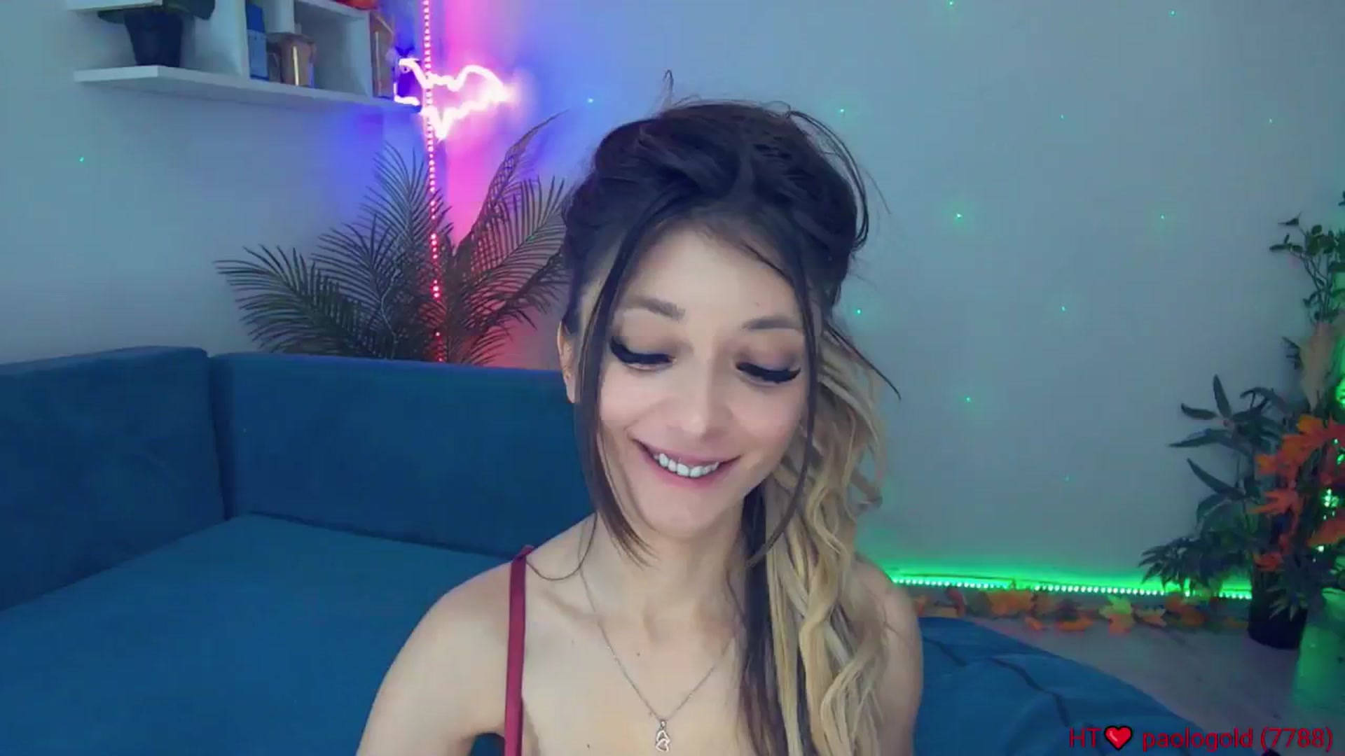 Gallery image thumbnail from elissa25_'s myfreecams stream on, 10/05/2025, 05:20 image 17 of 20