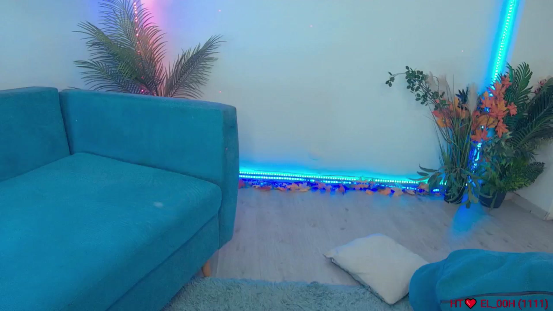 Gallery image thumbnail from elissa25_'s myfreecams stream on, 10/17/2025, 04:09 image 14 of 20