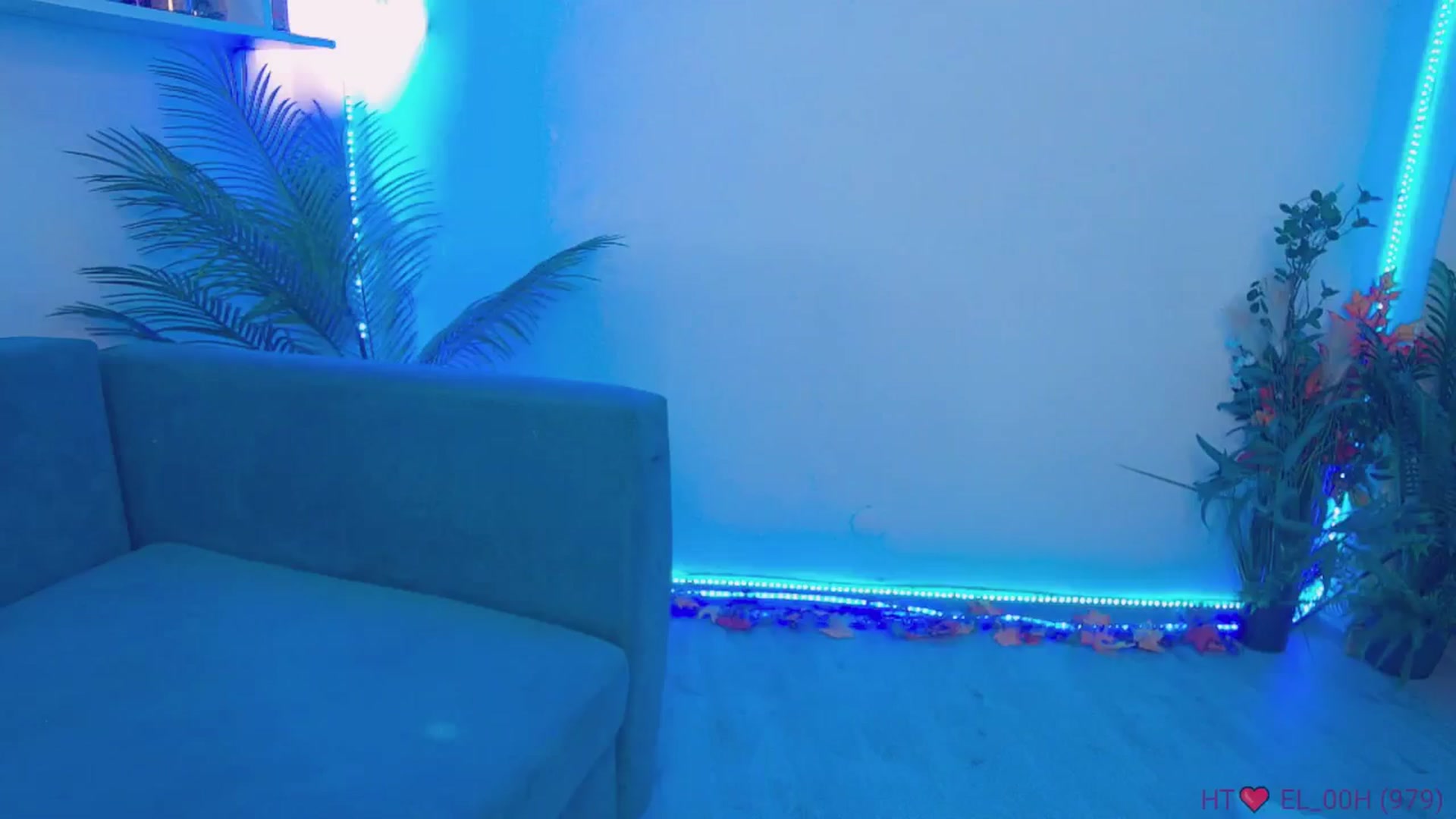 Gallery image thumbnail from elissa25_'s myfreecams stream on, 11/16/2025, 05:47 image 8 of 20