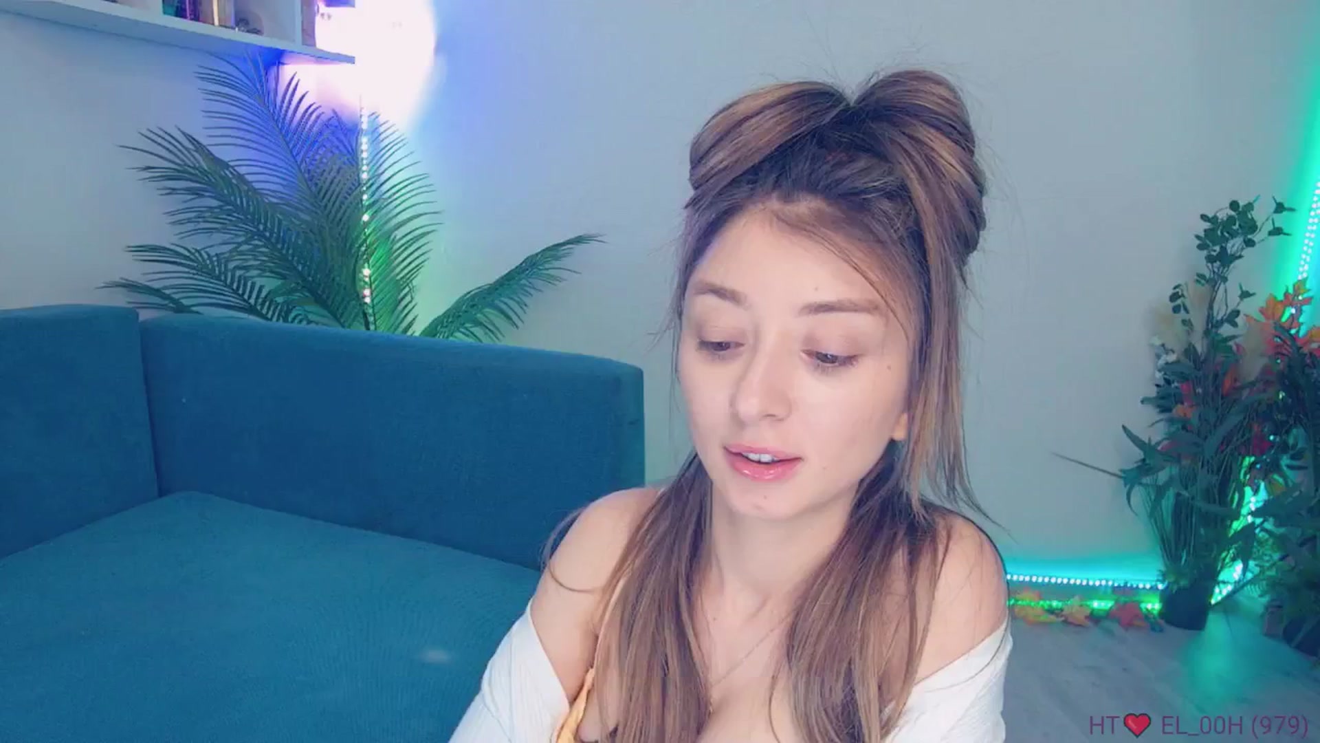 Gallery image thumbnail from elissa25_'s myfreecams stream on, 11/16/2025, 05:47 image 19 of 20