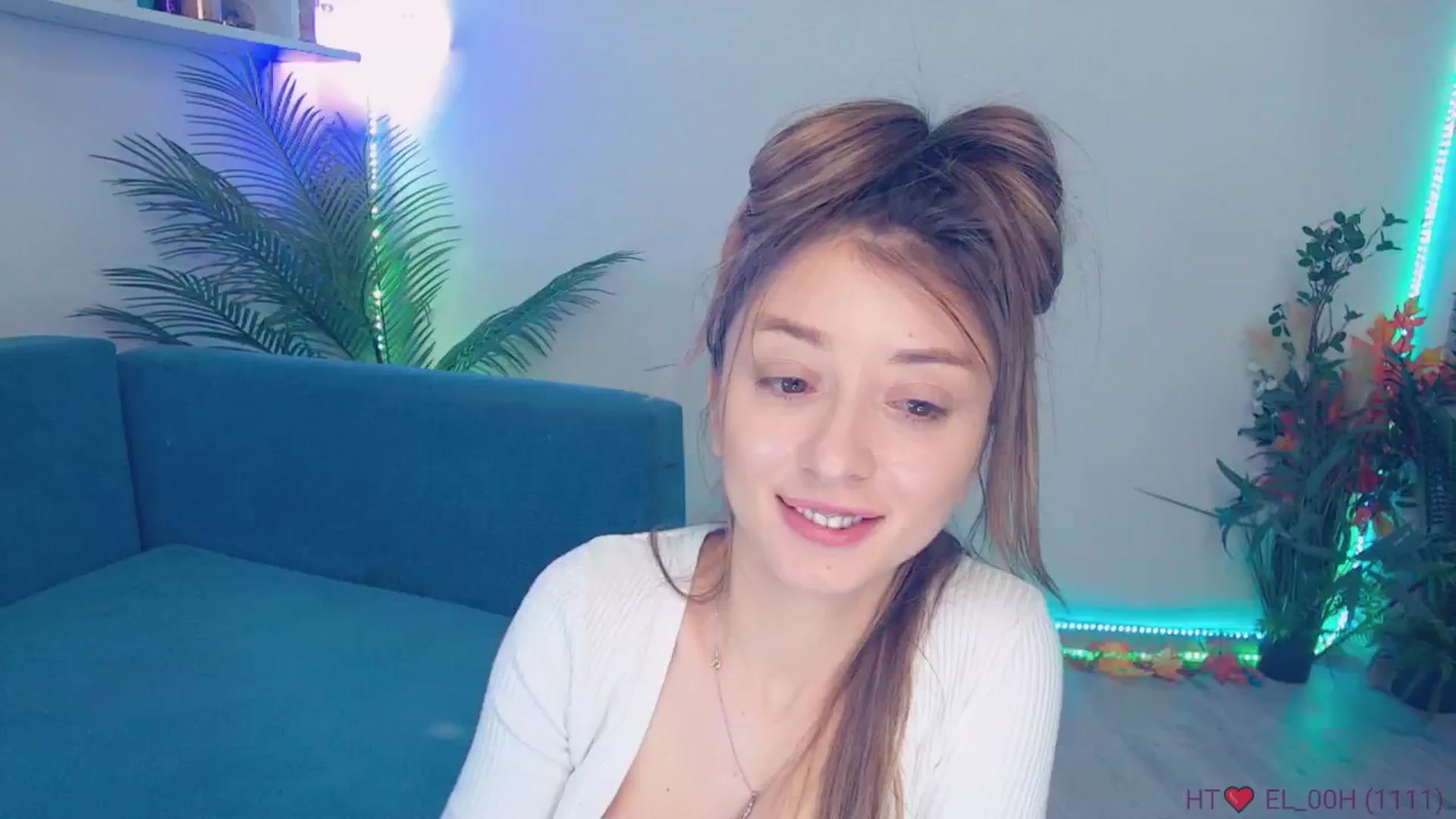 Gallery image thumbnail from elissa25_'s myfreecams stream on, 11/16/2025, 07:16 image 1 of 20