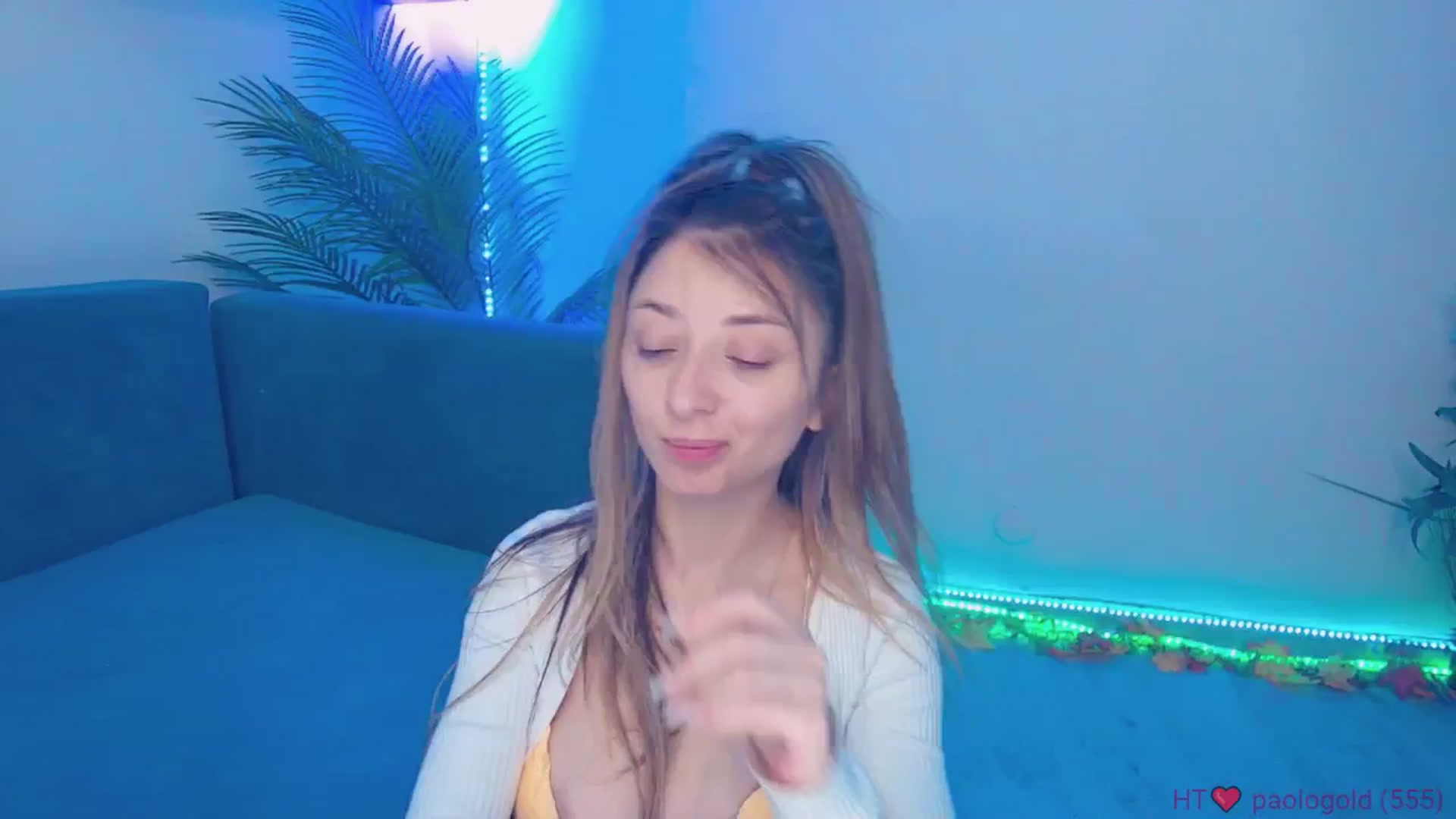 Gallery image thumbnail from elissa25_'s myfreecams stream on, 11/16/2025, 08:55 image 12 of 20