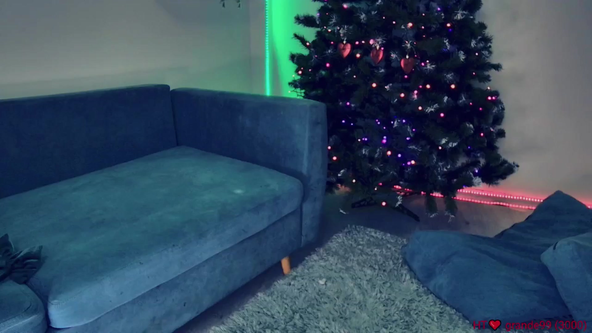 Gallery image thumbnail from elissa25_'s myfreecams stream on, 12/19/2025, 06:10 image 1 of 20