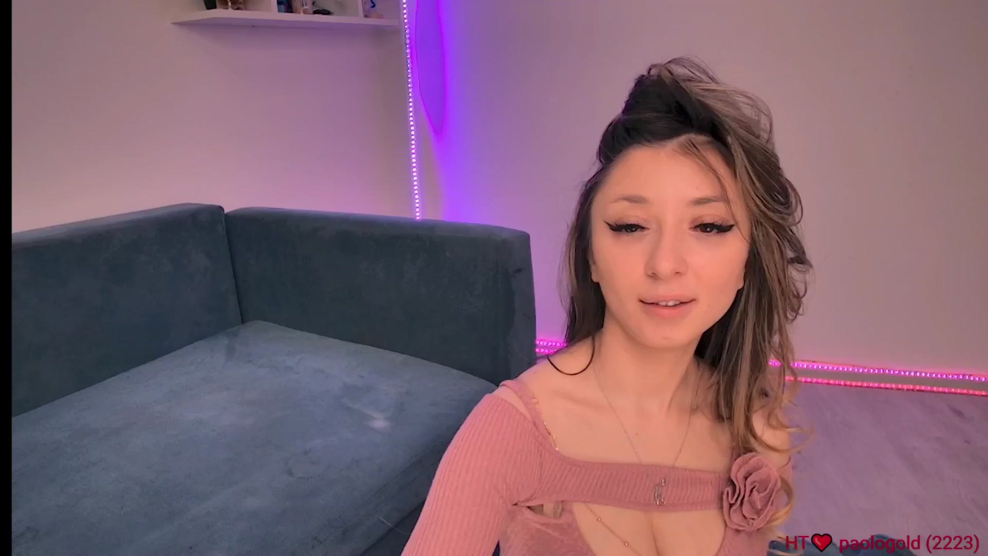 Gallery image thumbnail from elissa25_'s myfreecams stream on, 01/18/2026, 05:00 image 6 of 20