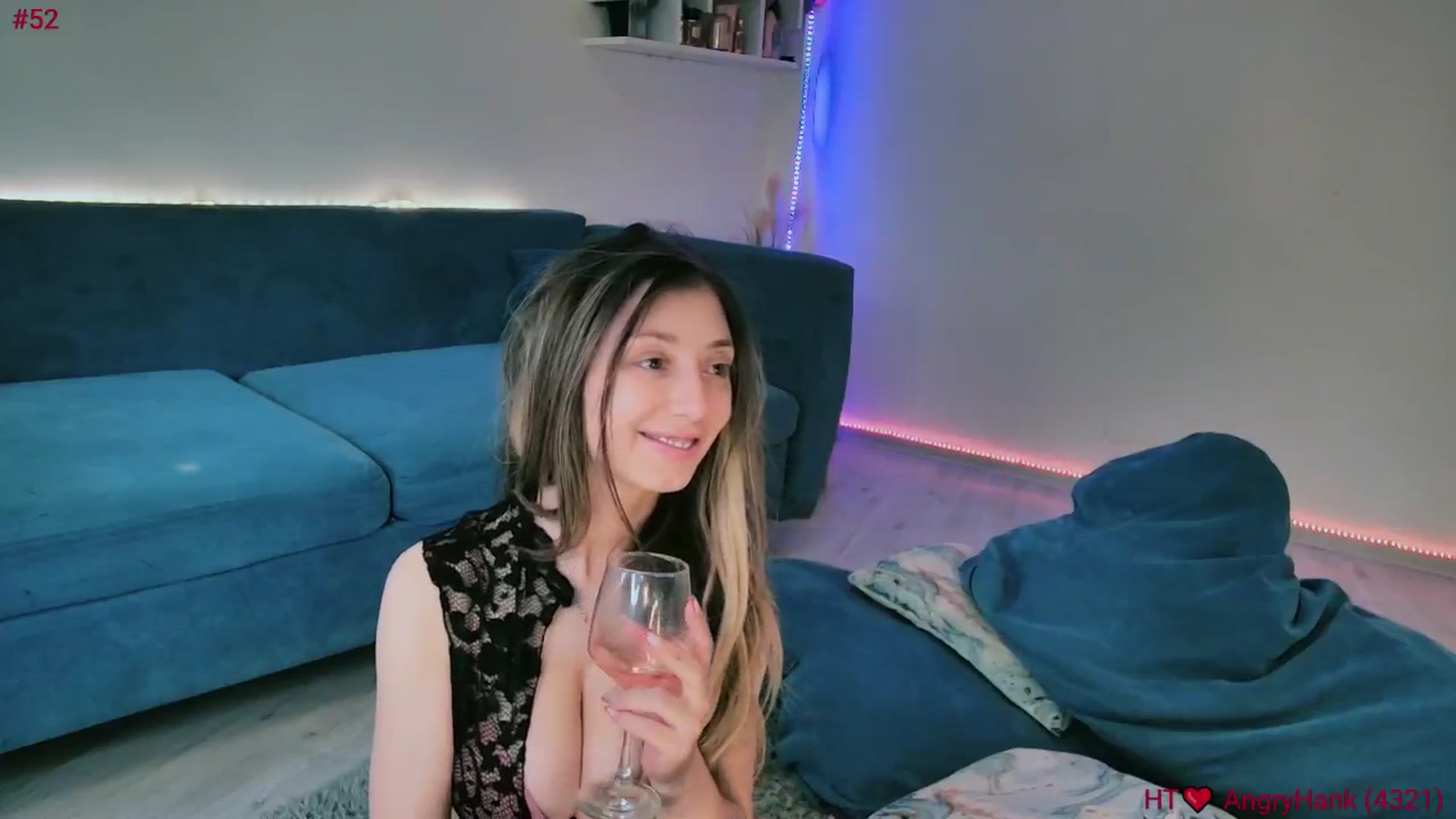 Gallery image thumbnail from elissa25_'s myfreecams stream on, 04/29/2026, 07:29 image 13 of 20