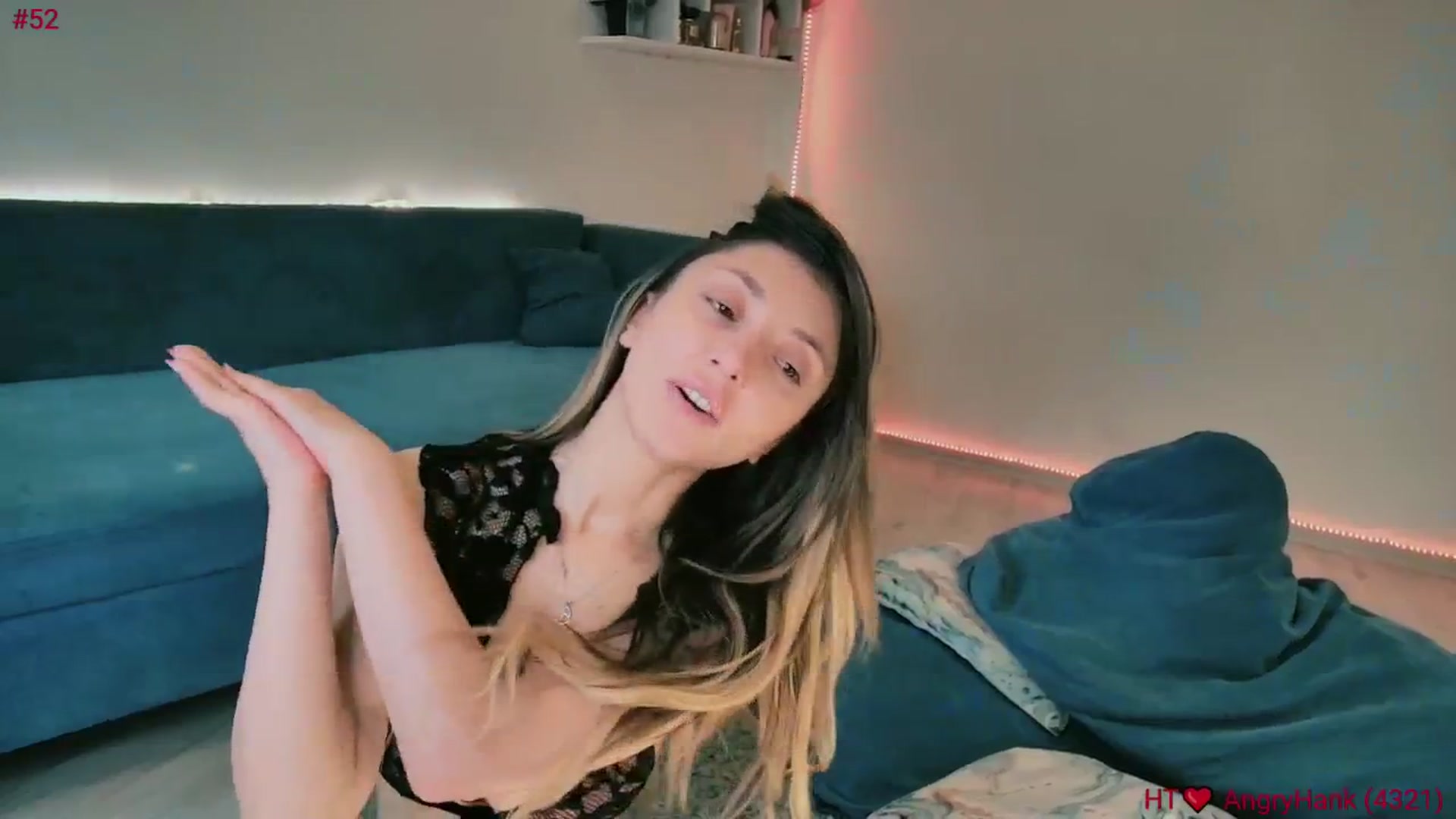 Gallery image thumbnail from elissa25_'s myfreecams stream on, 04/29/2026, 07:29 image 11 of 20