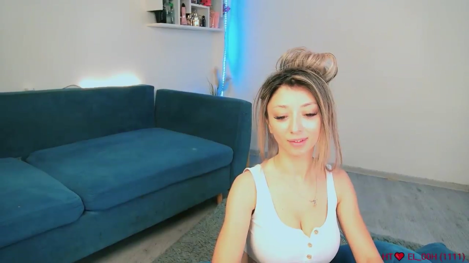 Gallery image thumbnail from elissa25_'s myfreecams stream on, 08/21/2026, 04:28 image 10 of 20