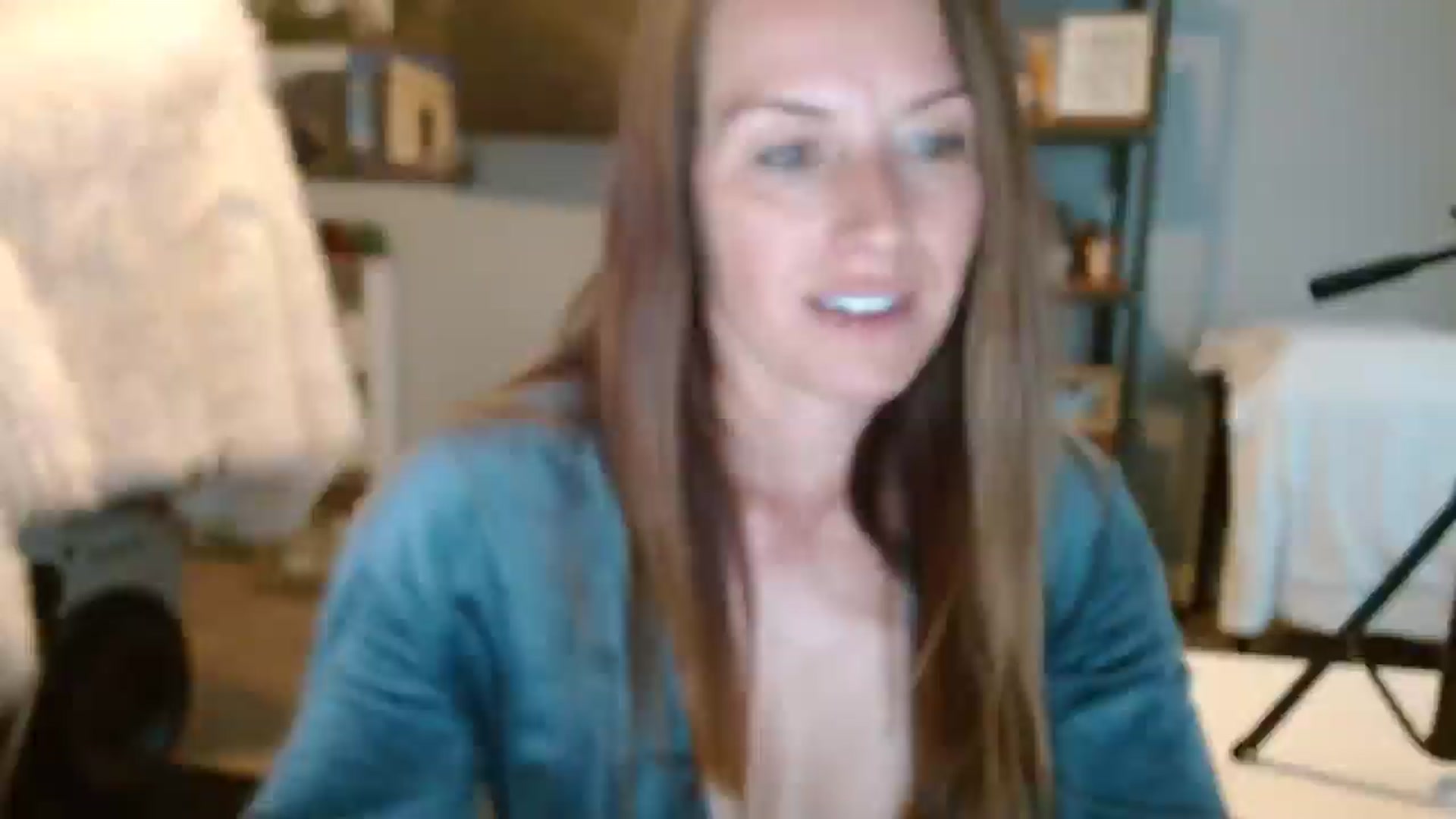 Gallery image thumbnail from ellakane699's myfreecams stream on, 03/10/2025, 13:18 image 5 of 20
