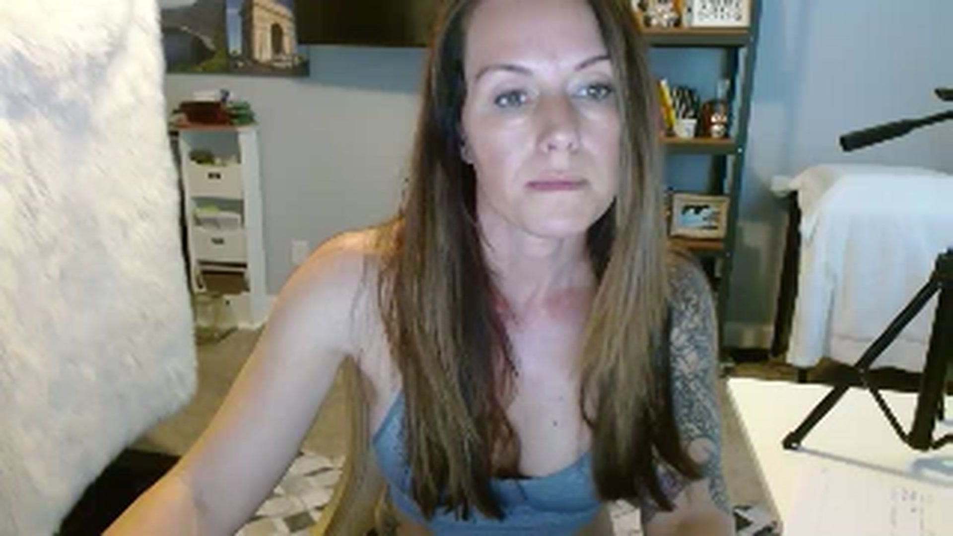 Gallery image thumbnail from ellakane699's myfreecams stream on, 03/11/2025, 13:44 image 10 of 20