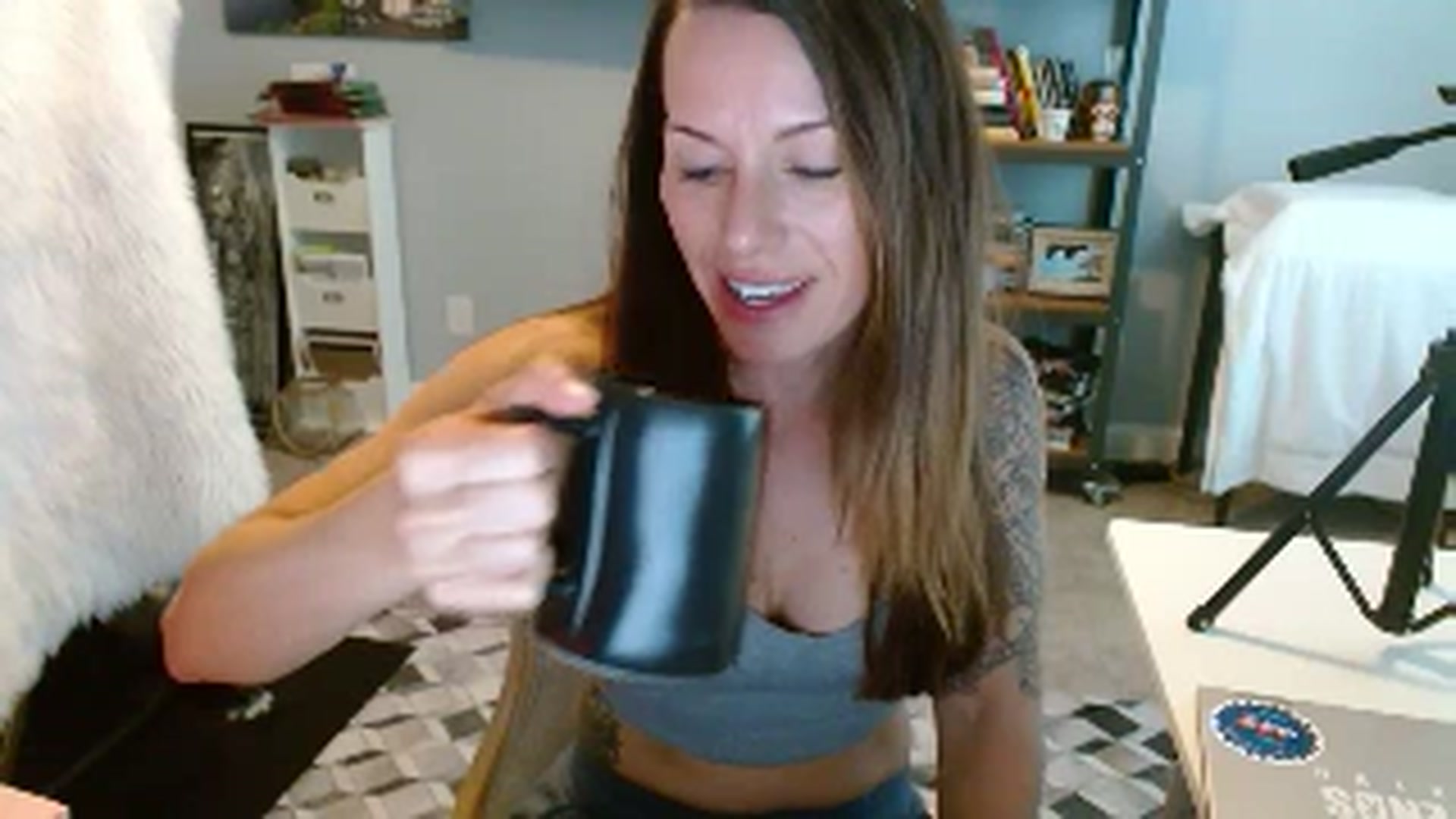 Gallery image thumbnail from ellakane699's myfreecams stream on, 03/13/2025, 13:19 image 14 of 20