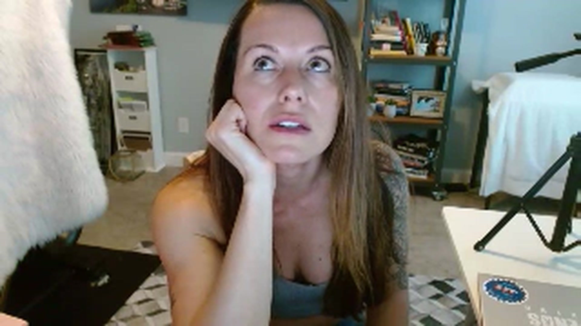 Gallery image thumbnail from ellakane699's myfreecams stream on, 03/13/2025, 13:19 image 15 of 20