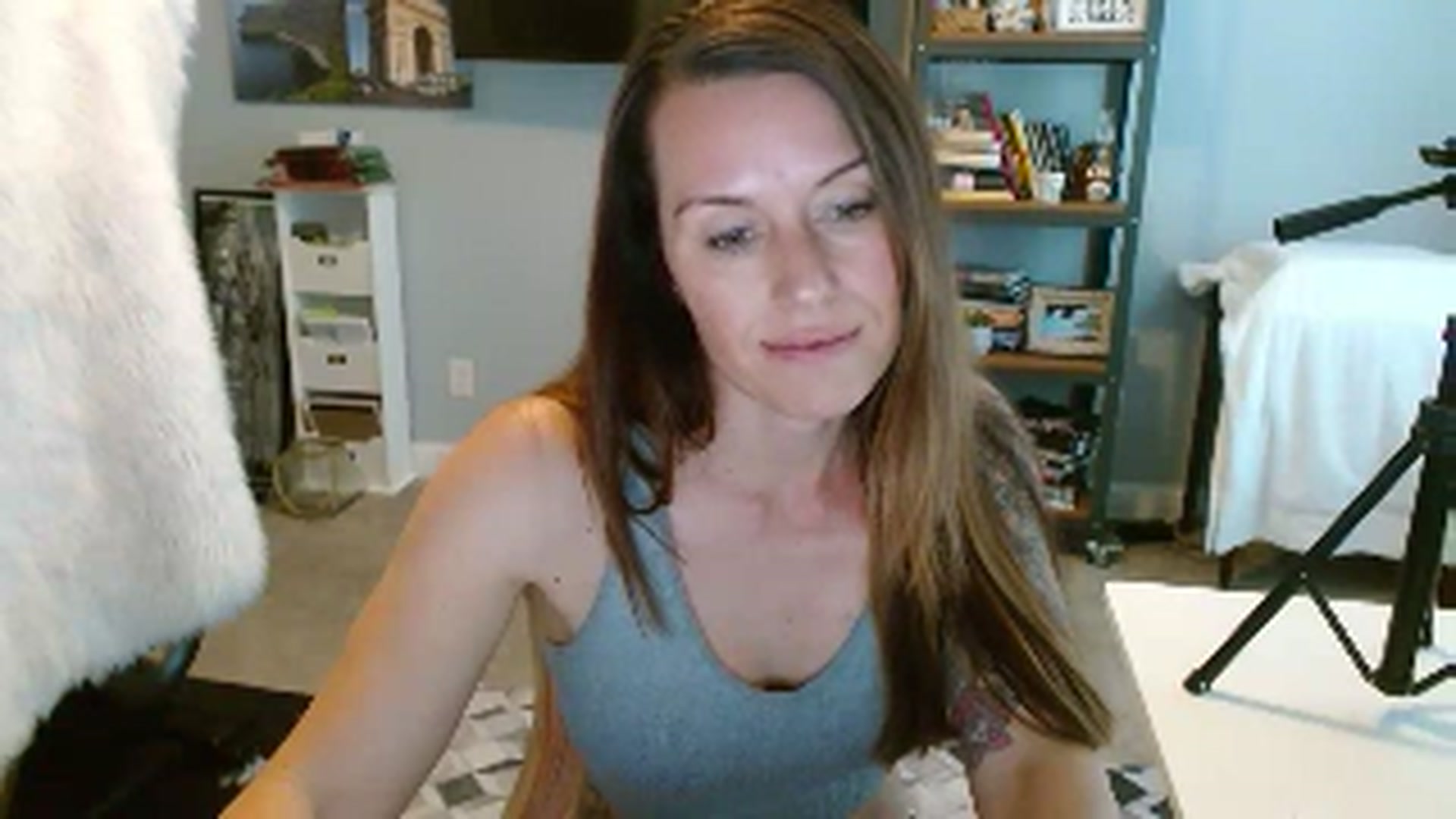 Gallery image thumbnail from ellakane699's myfreecams stream on, 03/13/2025, 14:47 image 16 of 20