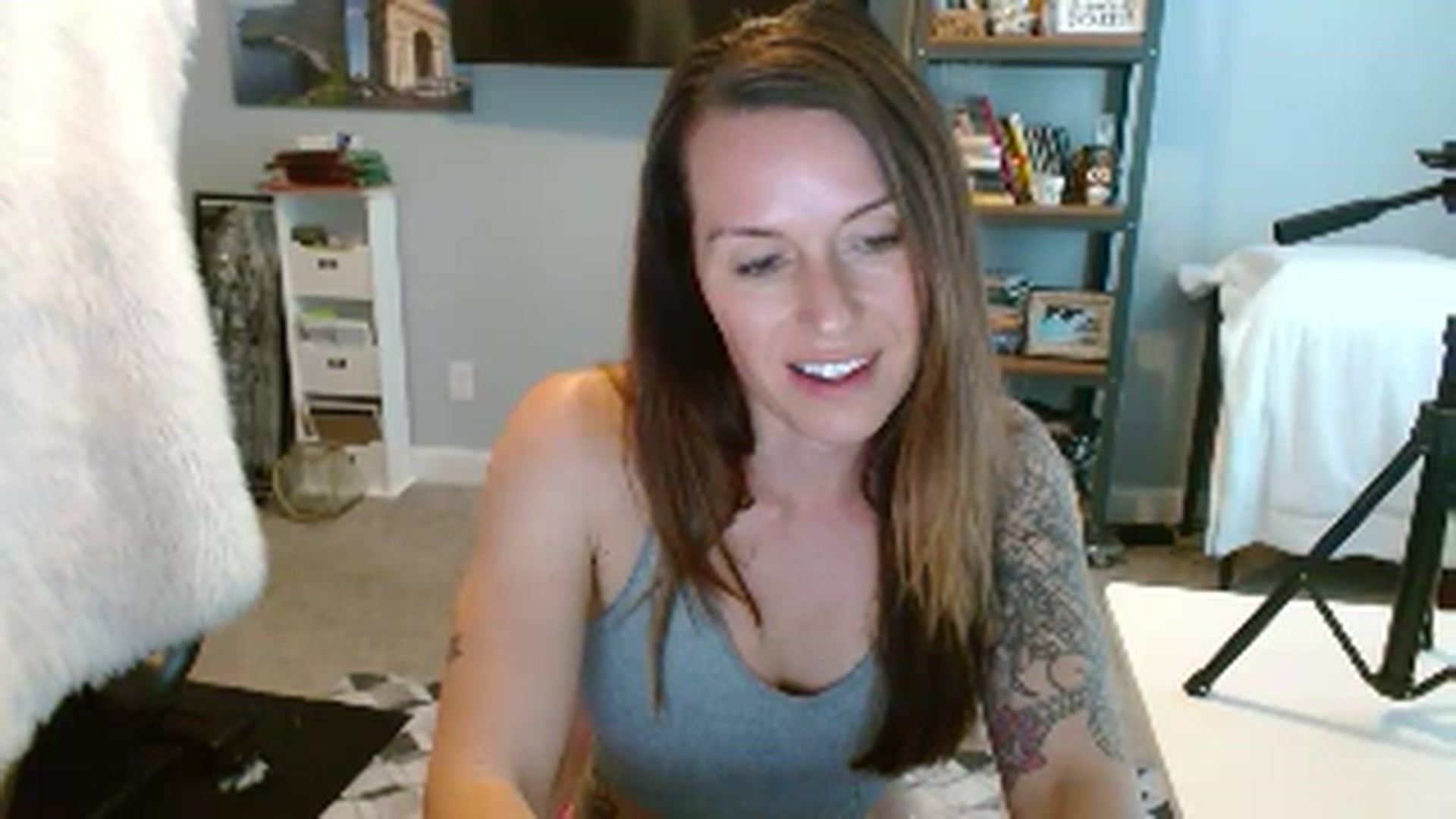 Gallery image thumbnail from ellakane699's myfreecams stream on, 03/13/2025, 14:47 image 18 of 20