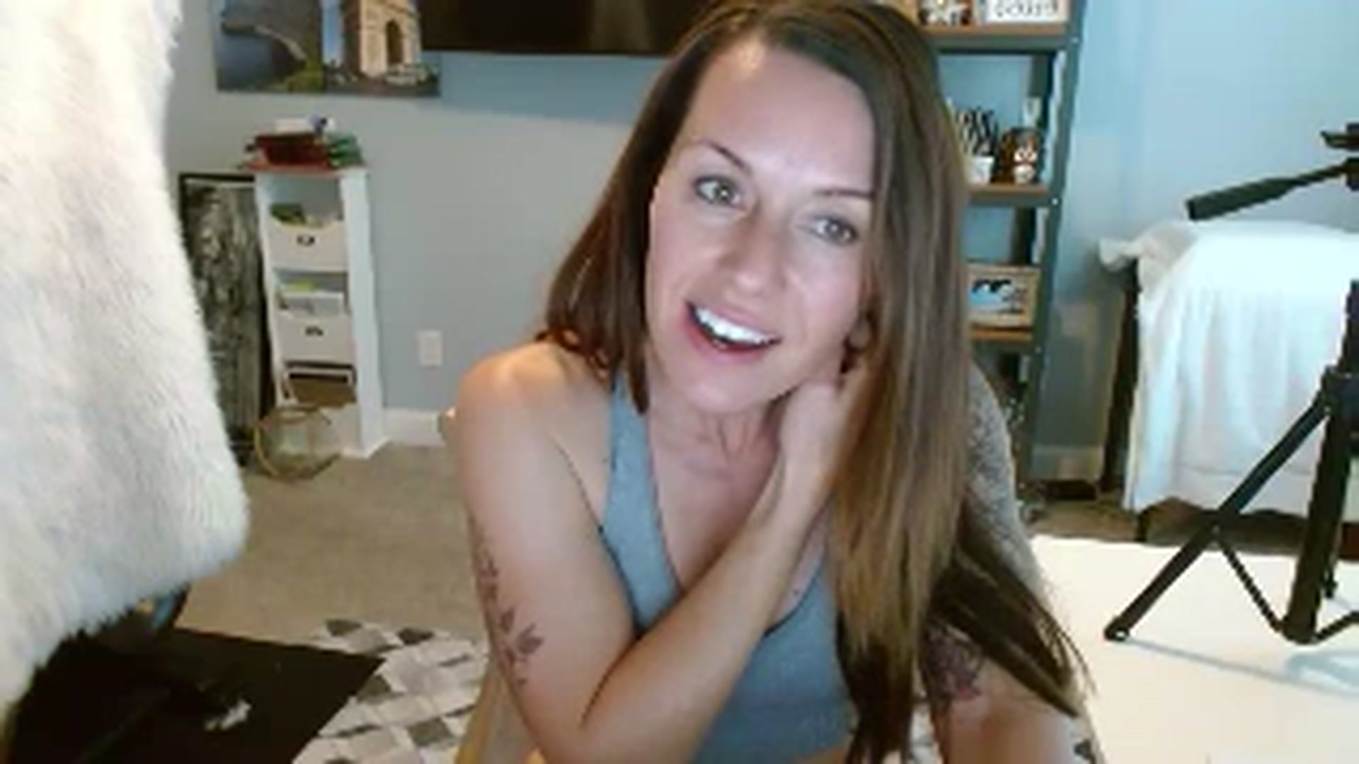 Gallery image thumbnail from ellakane699's myfreecams stream on, 03/13/2025, 14:47 image 4 of 20
