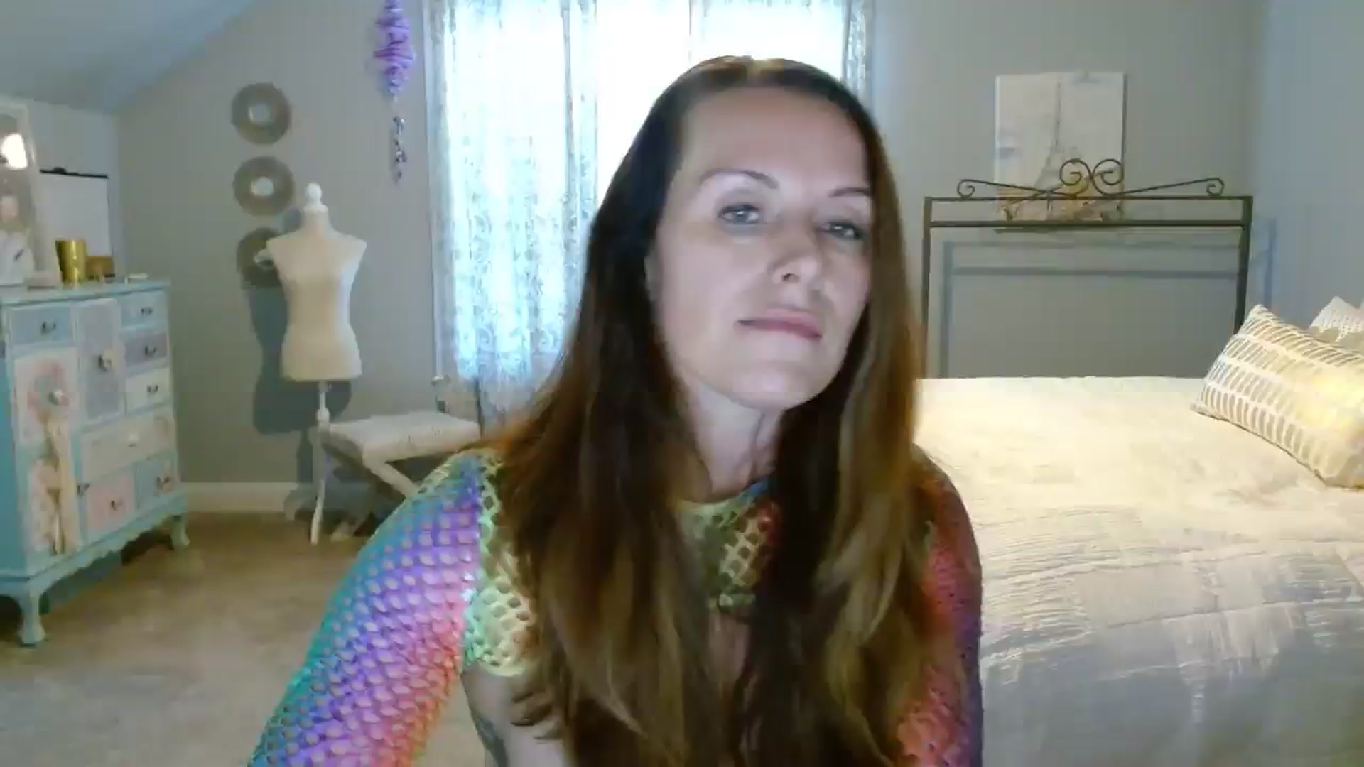 Gallery image thumbnail from ellakane699's myfreecams stream on, 03/21/2025, 14:53 image 14 of 20