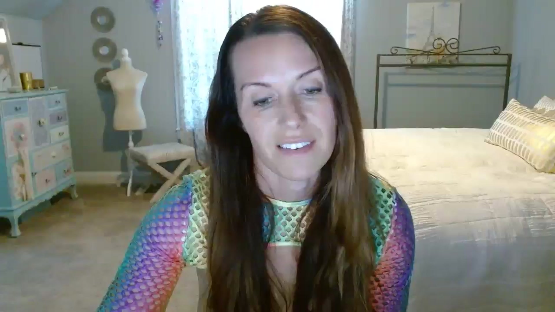 Gallery image thumbnail from ellakane699's myfreecams stream on, 03/21/2025, 15:21 image 11 of 20