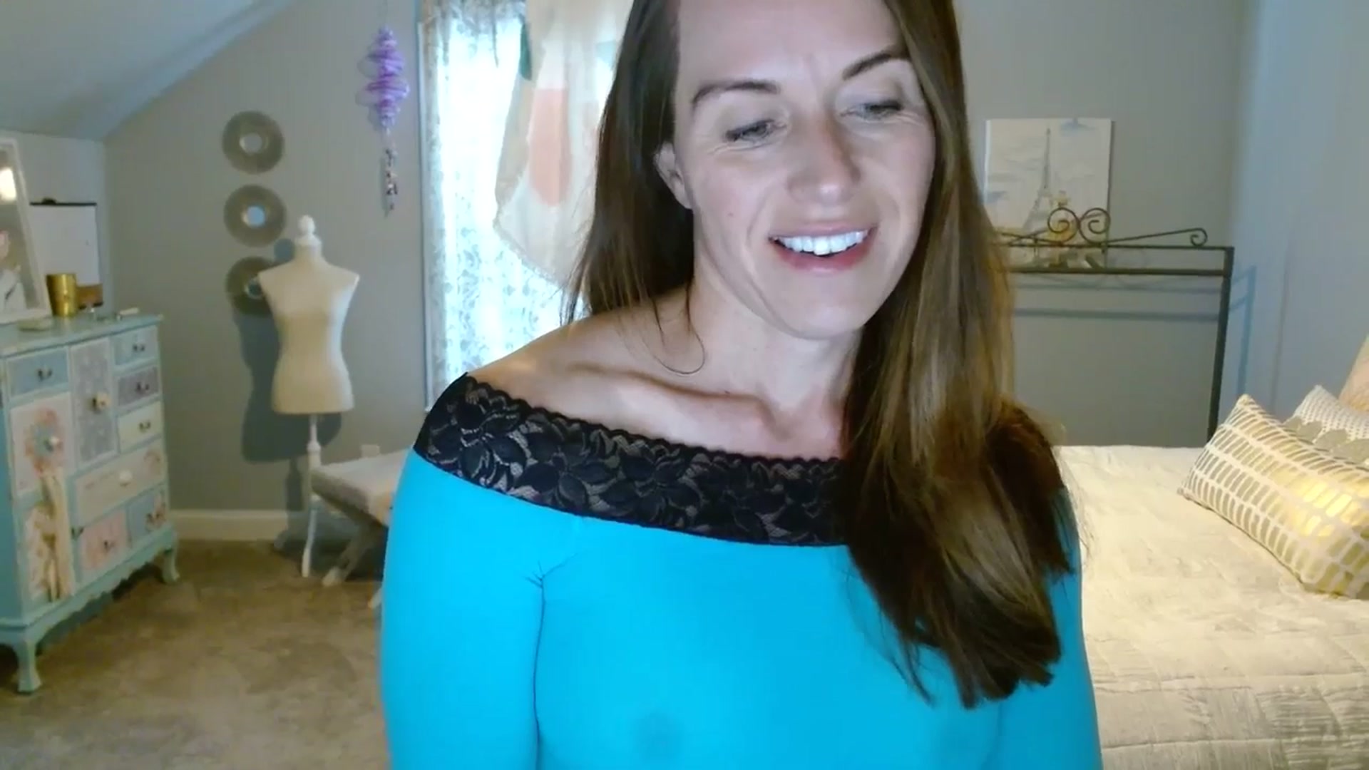 Gallery image thumbnail from ellakane699's myfreecams stream on, 03/27/2025, 14:05 image 8 of 20