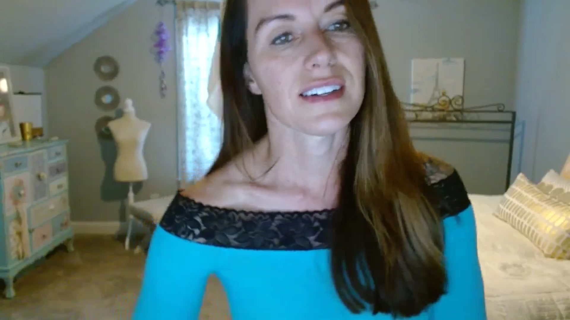 Gallery image thumbnail from ellakane699's myfreecams stream on, 03/27/2025, 14:41 image 7 of 20