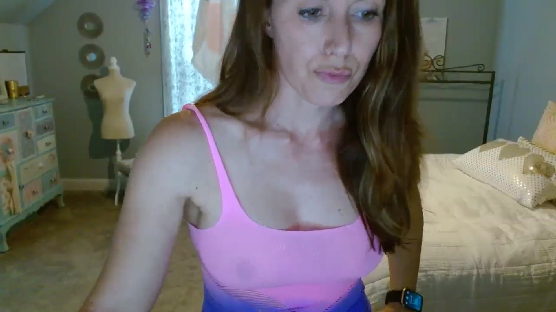 Gallery image thumbnail from ellakane699's myfreecams stream on, 04/03/2025, 14:40 image 2 of 20