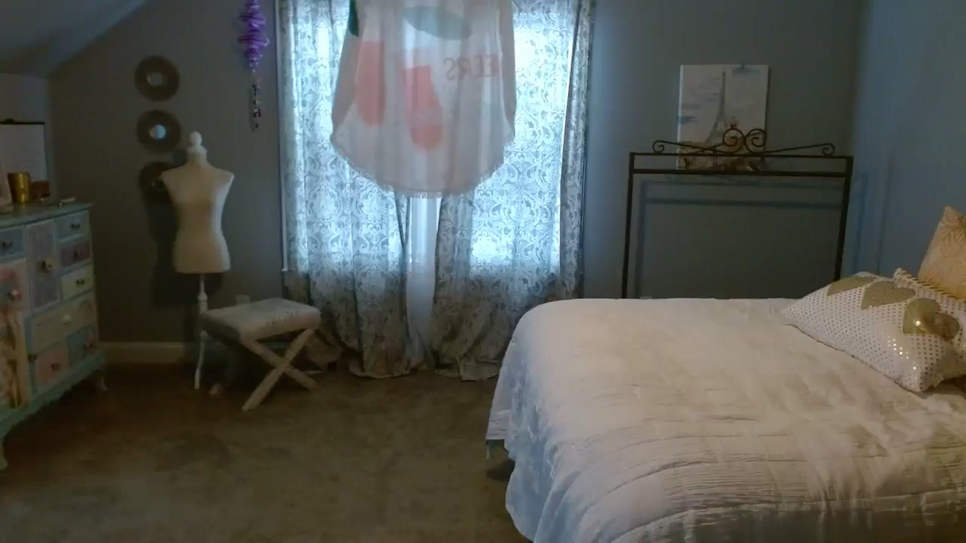 Gallery image thumbnail from ellakane699's myfreecams stream on, 04/03/2025, 15:38 image 9 of 20