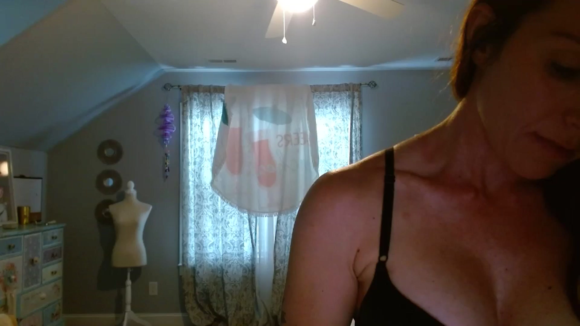 Gallery image thumbnail from ellakane699's myfreecams stream on, 05/15/2025, 15:52 image 1 of 20