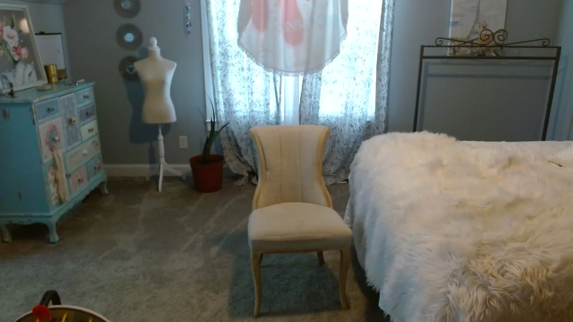 Gallery image thumbnail from ellakane699's myfreecams stream on, 06/04/2025, 16:01 image 18 of 20