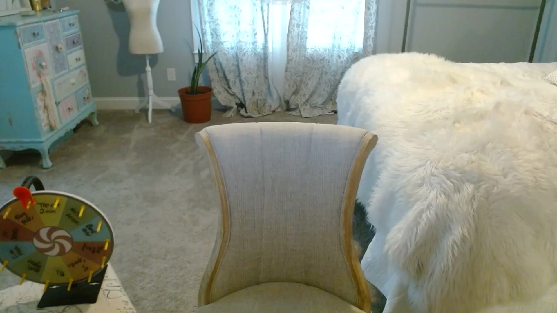 Gallery image thumbnail from ellakane699's myfreecams stream on, 06/05/2025, 14:52 image 13 of 20