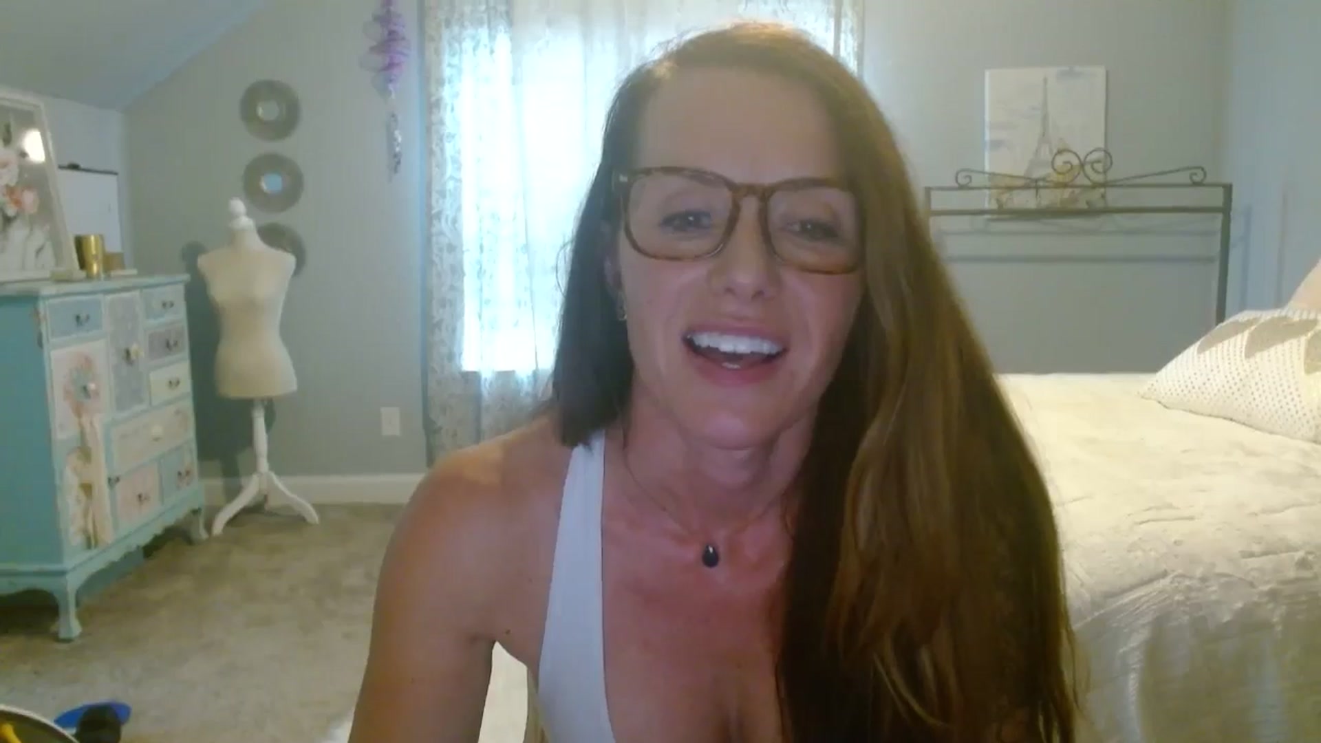 Gallery image thumbnail from ellakane699's myfreecams stream on, 08/08/2025, 15:24 image 16 of 20
