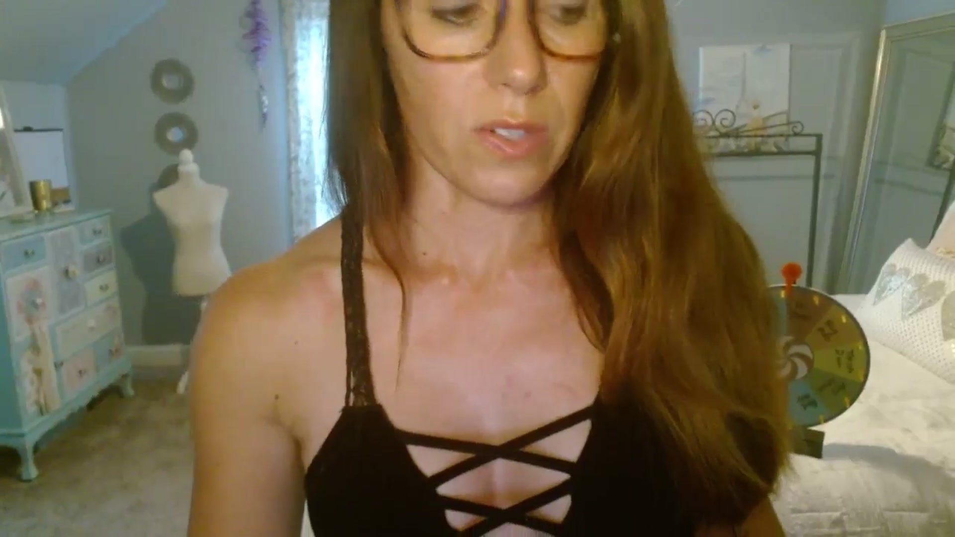 Gallery image thumbnail from ellakane699's myfreecams stream on, 08/26/2025, 15:20 image 3 of 20