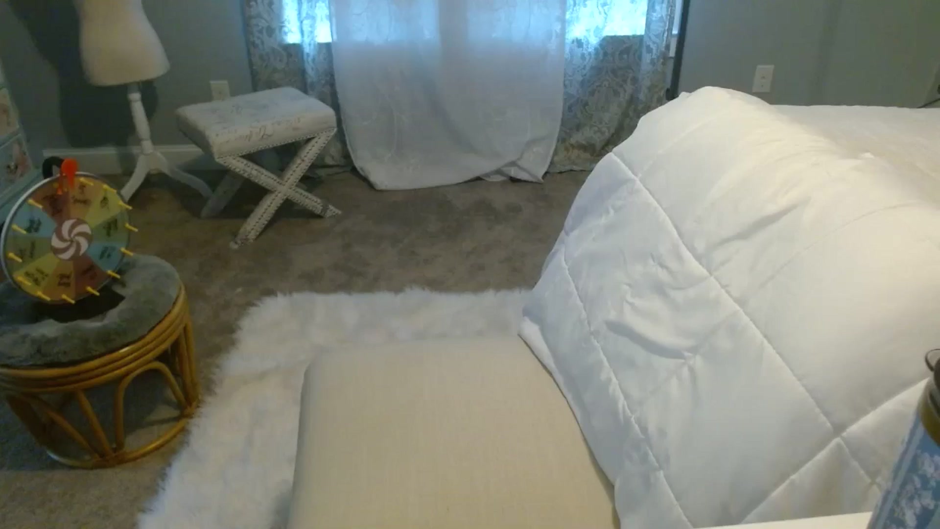 Gallery image thumbnail from ellakane699's myfreecams stream on, 09/19/2025, 16:03 image 4 of 20