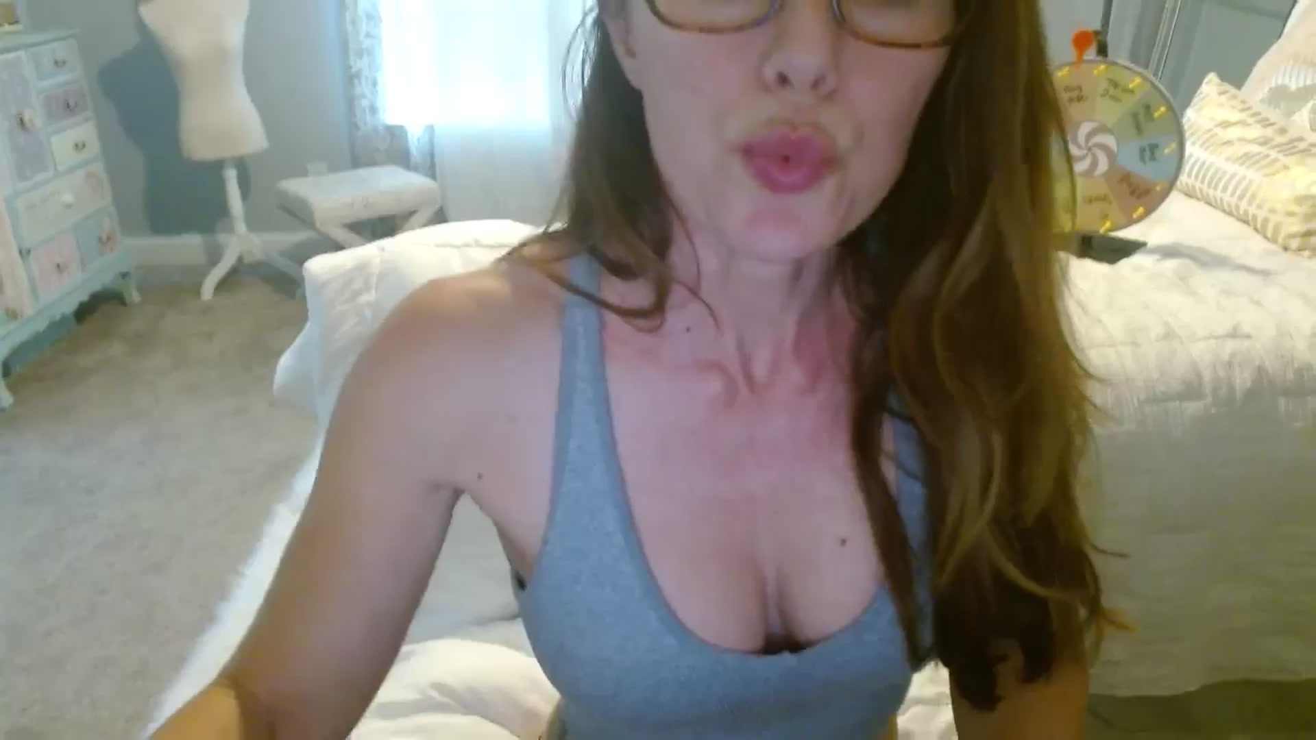 Gallery image thumbnail from ellakane699's myfreecams stream on, 10/10/2025, 14:58 image 7 of 20