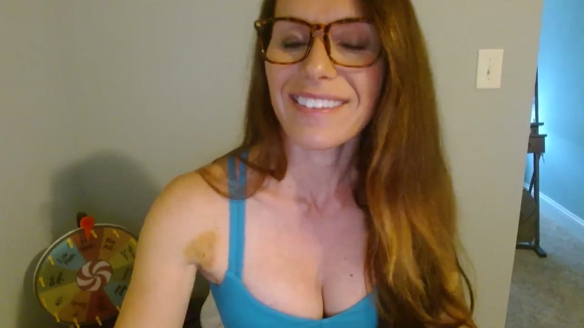 Gallery image thumbnail from ellakane699's myfreecams stream on, 10/15/2025, 13:28 image 4 of 20