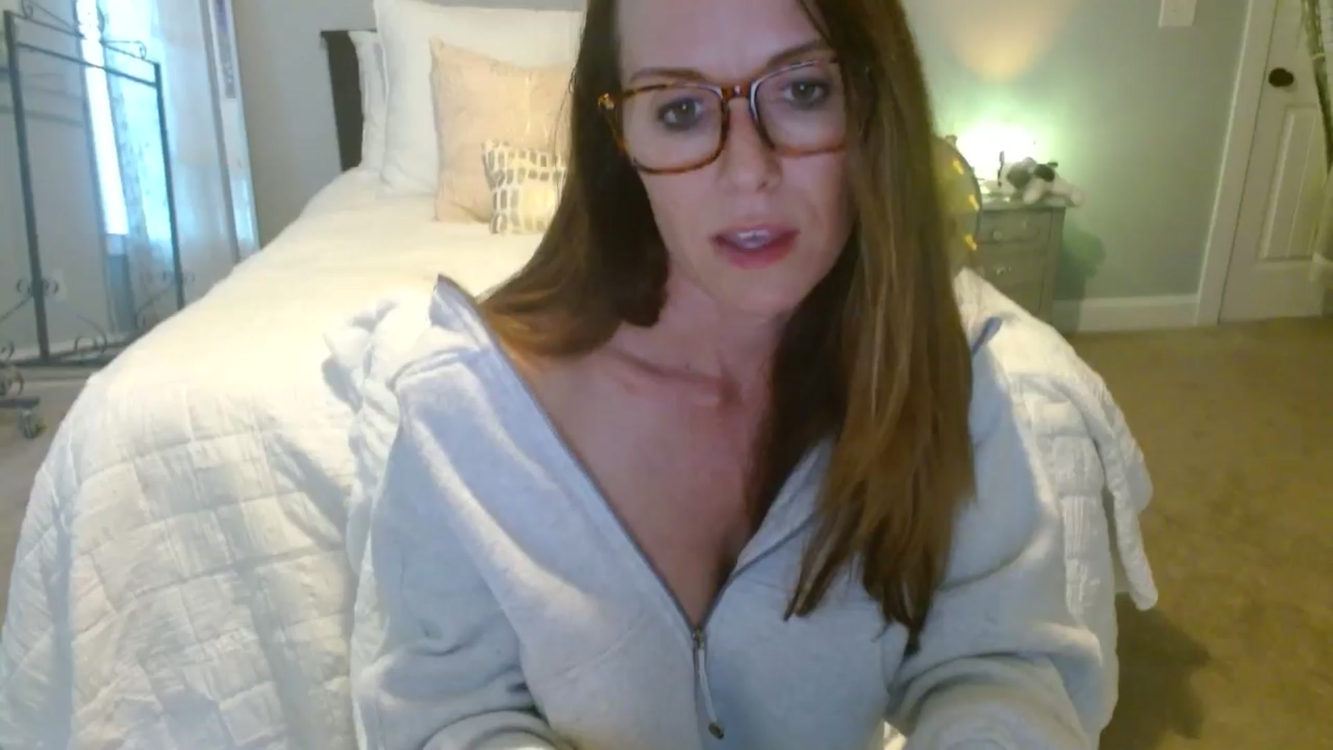 Gallery image thumbnail from ellakane699's myfreecams stream on, 11/04/2025, 15:01 image 3 of 20