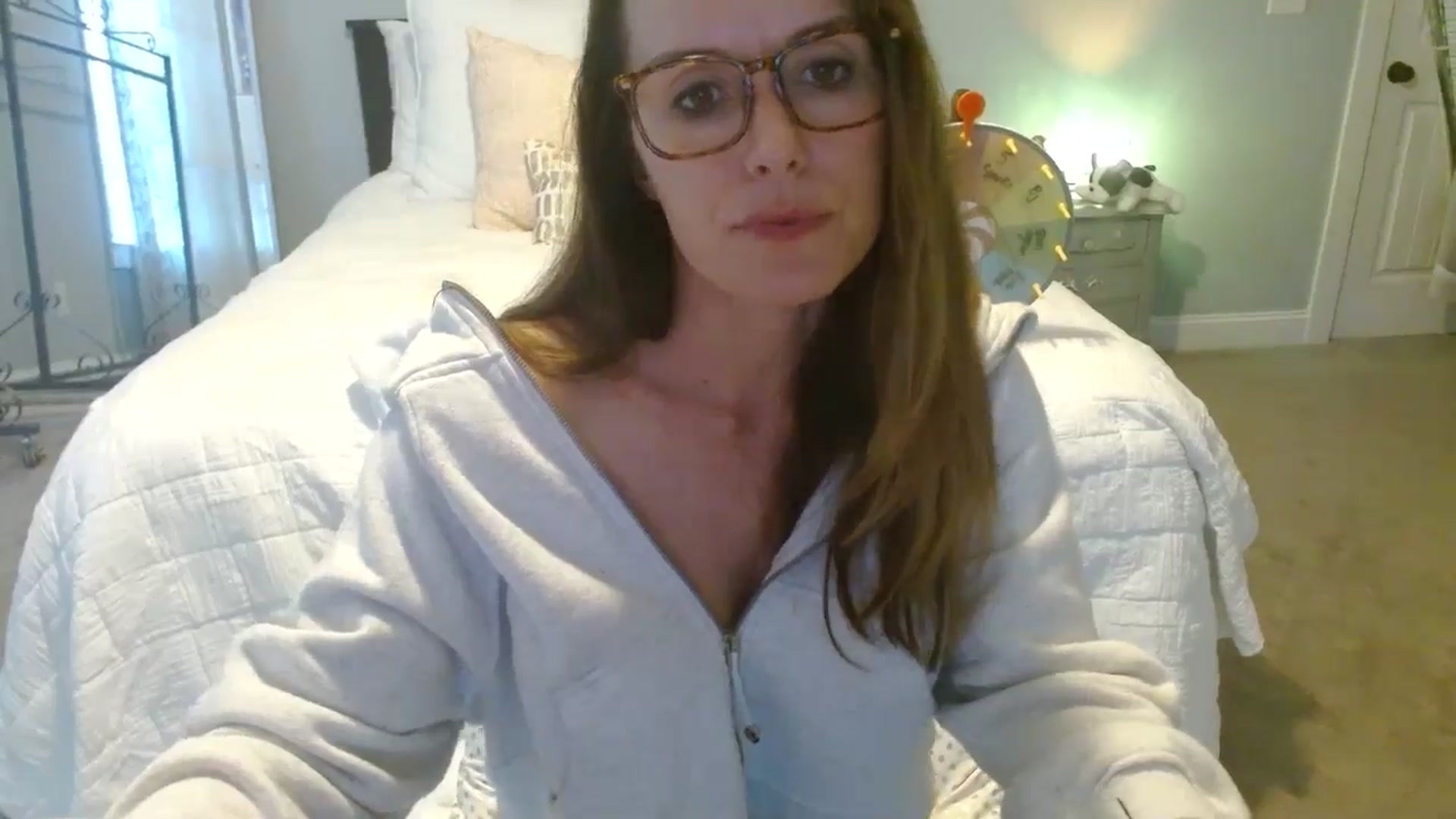 Gallery image thumbnail from ellakane699's myfreecams stream on, 11/04/2025, 15:01 image 5 of 20