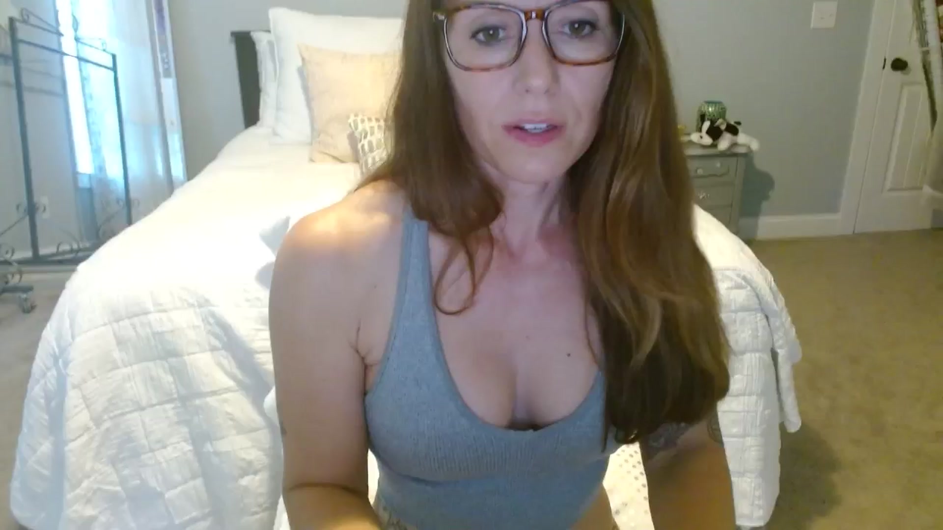 Gallery image thumbnail from ellakane699's myfreecams stream on, 11/06/2025, 14:45 image 1 of 20