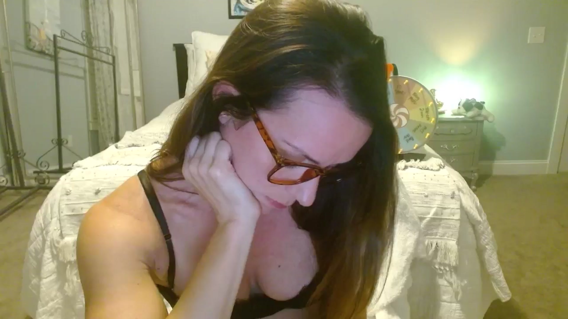Gallery image thumbnail from ellakane699's myfreecams stream on, 11/12/2025, 03:15 image 16 of 20