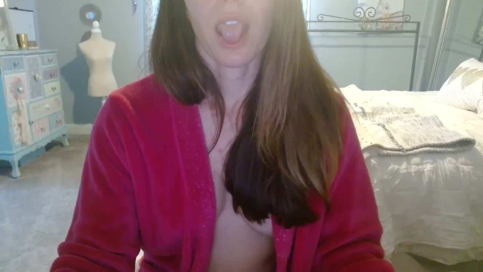 Gallery image thumbnail from ellakane699's myfreecams stream on, 12/30/2025, 14:23 image 17 of 20