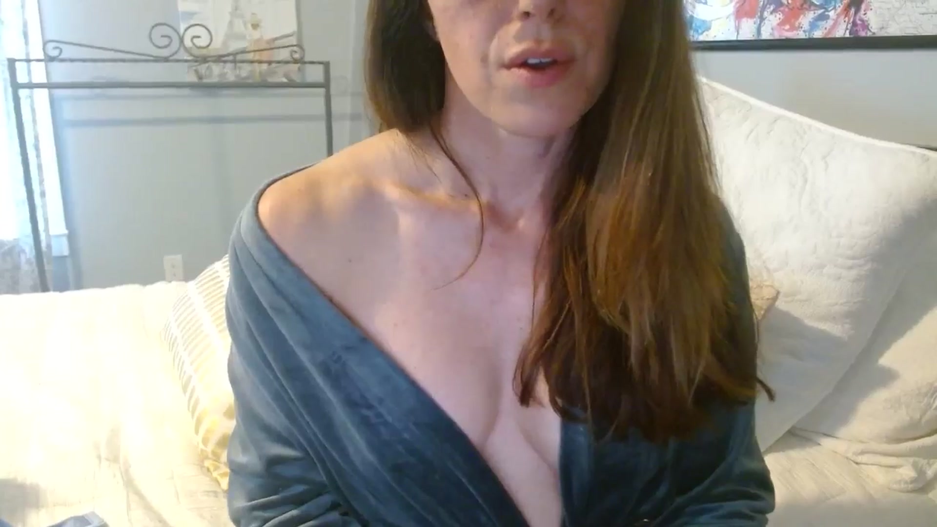 Gallery image thumbnail from ellakane699's myfreecams stream on, 01/20/2026, 15:27 image 12 of 20