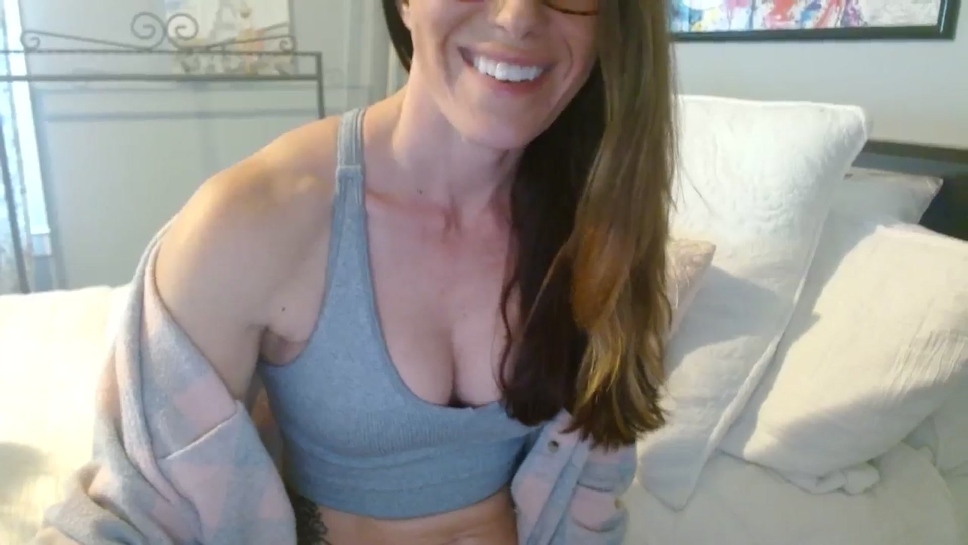 Gallery image thumbnail from ellakane699's myfreecams stream on, 01/22/2026, 20:37 image 3 of 20