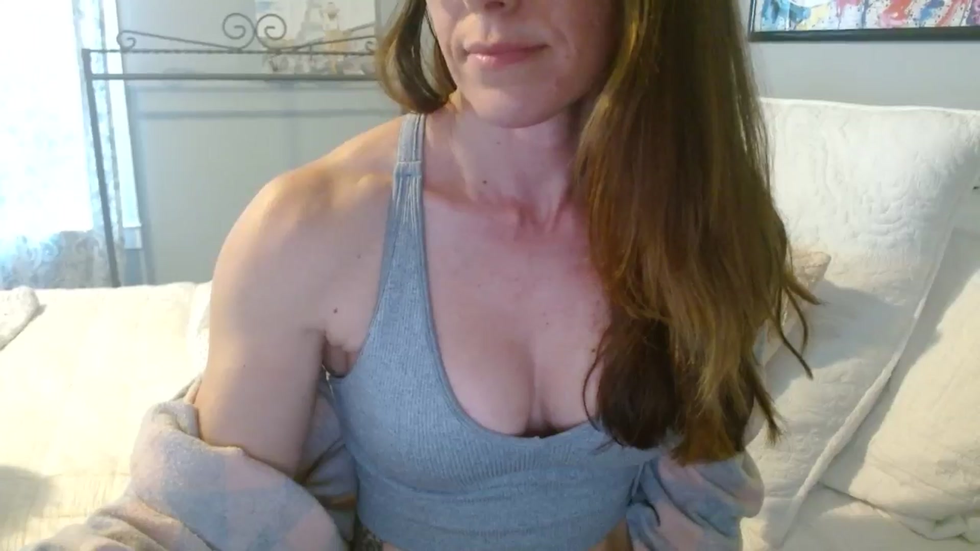 Gallery image thumbnail from ellakane699's myfreecams stream on, 01/22/2026, 20:37 image 15 of 20