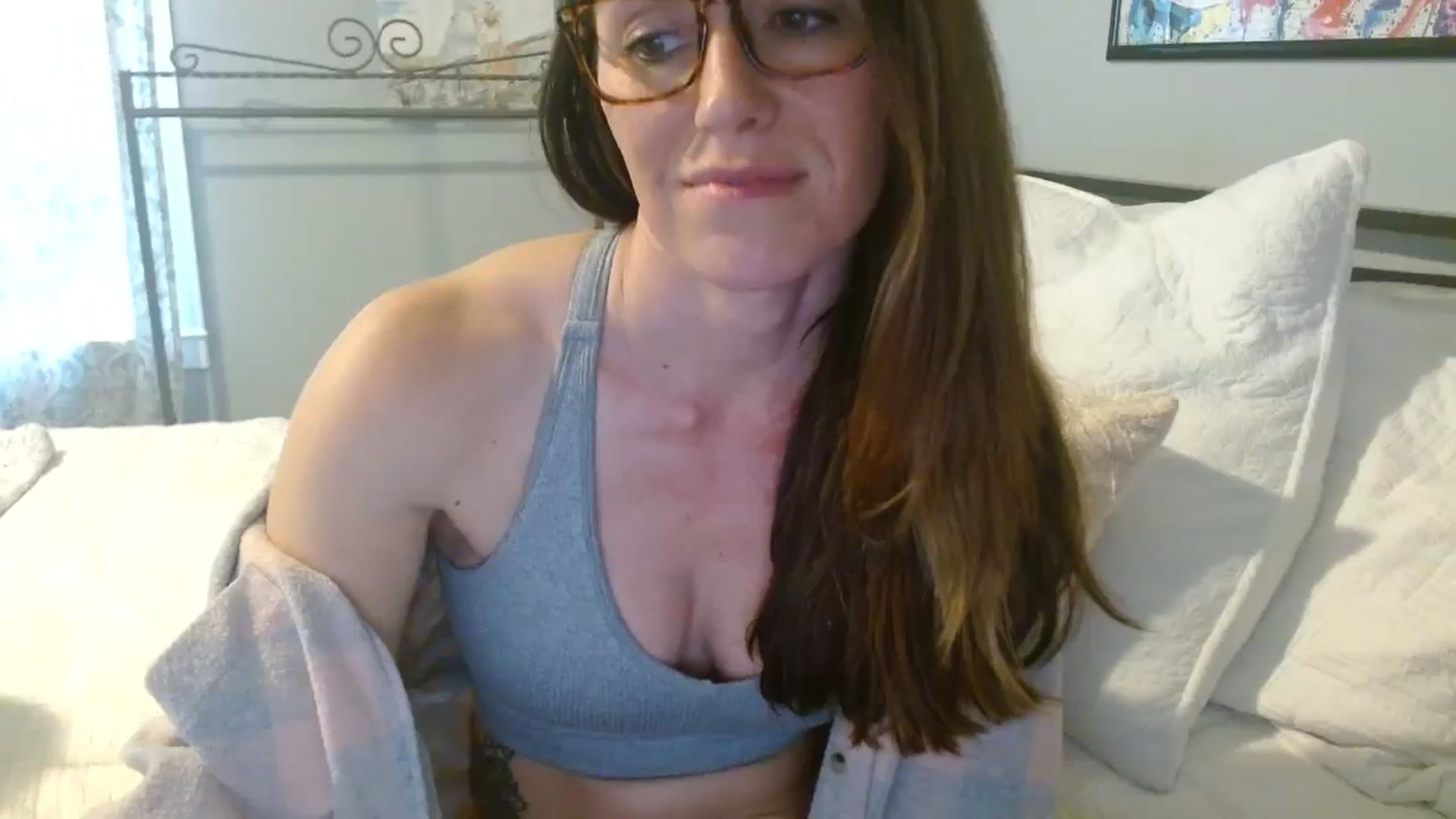 Gallery image thumbnail from ellakane699's myfreecams stream on, 01/22/2026, 21:11 image 5 of 20