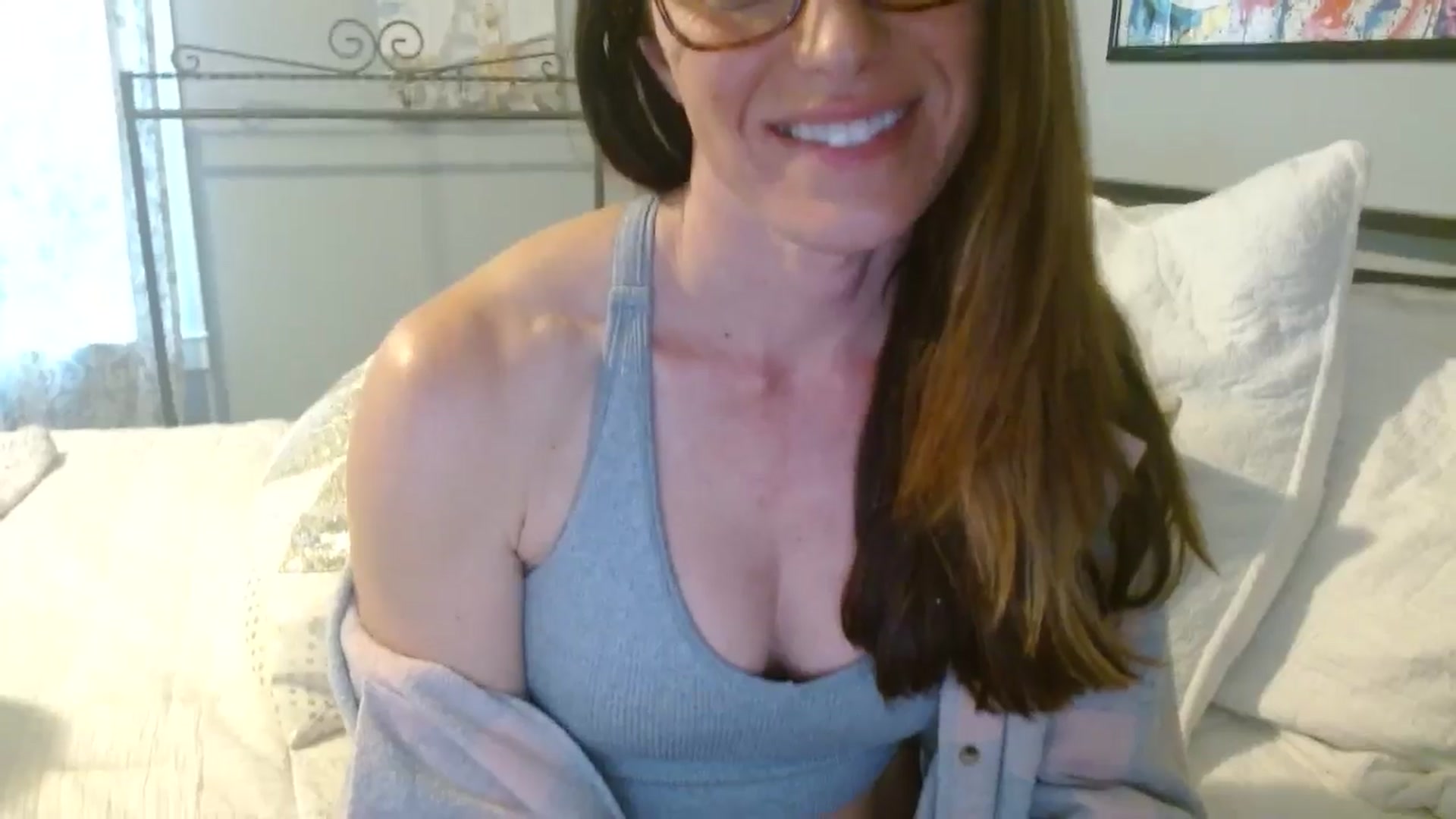 Gallery image thumbnail from ellakane699's myfreecams stream on, 01/22/2026, 21:11 image 6 of 20