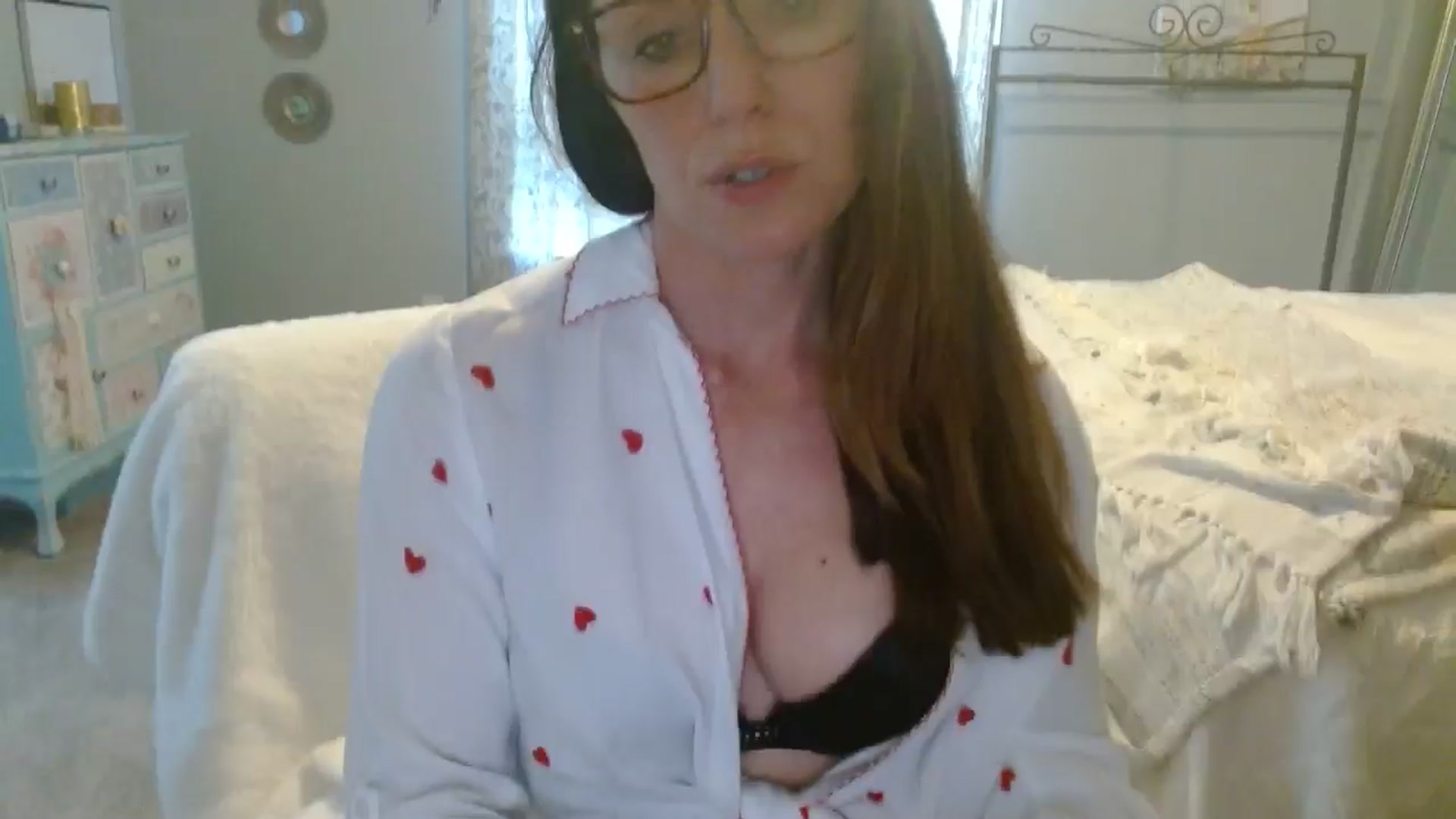 Gallery image thumbnail from ellakane699's myfreecams stream on, 01/27/2026, 15:47 image 15 of 20