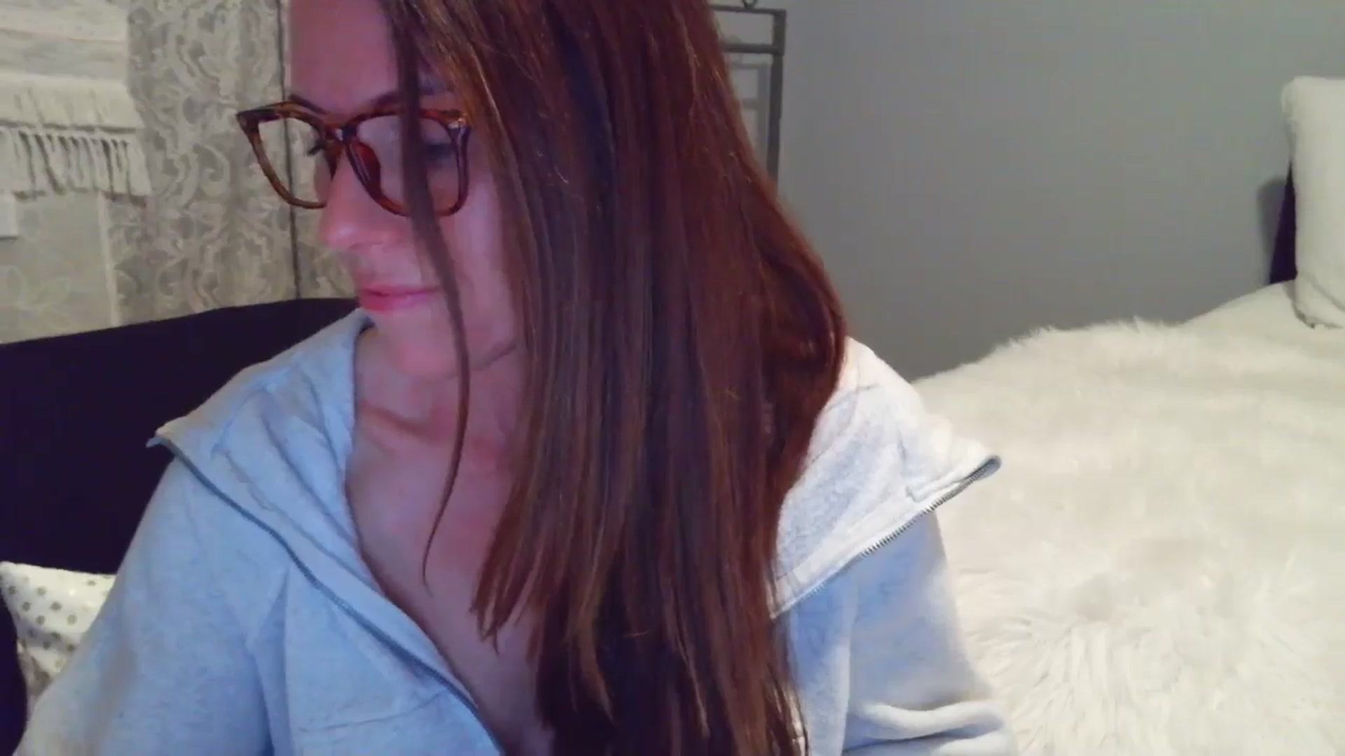 Gallery image thumbnail from ellakane699's myfreecams stream on, 02/19/2026, 03:06 image 3 of 20