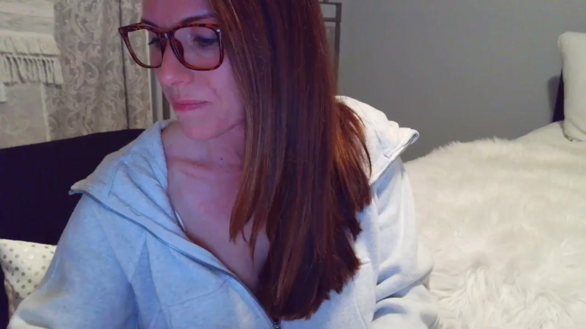 Gallery image thumbnail from ellakane699's myfreecams stream on, 02/19/2026, 03:06 image 1 of 20