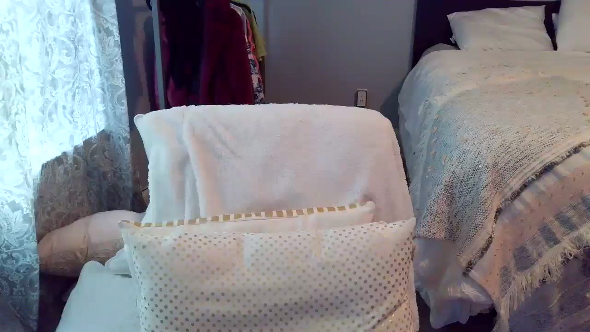 Gallery image thumbnail from ellakane699's myfreecams stream on, 03/20/2026, 13:02 image 2 of 20