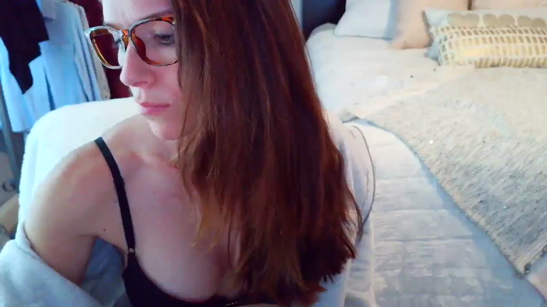 Gallery image thumbnail from ellakane699's myfreecams stream on, 03/31/2026, 13:54 image 7 of 20