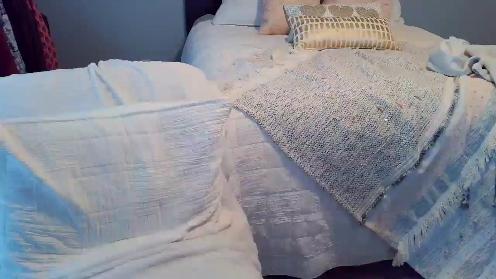 Gallery image thumbnail from ellakane699's myfreecams stream on, 03/31/2026, 14:44 image 9 of 20